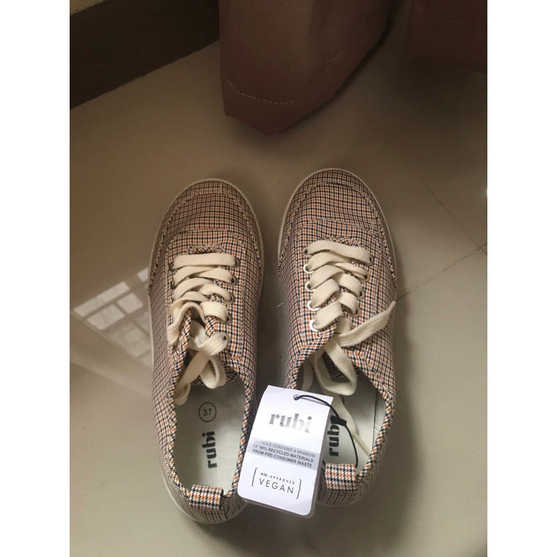 RUBI Sale Cara Lace Up Sneakers Check - 38 NEW - Sepatu Sneakers Kotak2