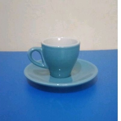 shiera Cangkir kopi espresso,gelas kecil dan tatakan biru putih  80ml hrg /pasang.