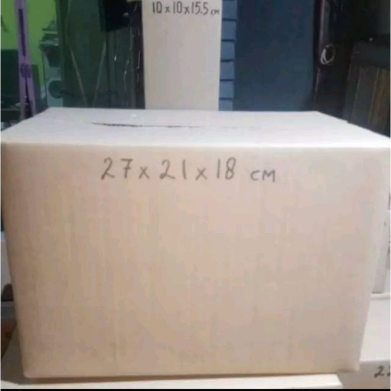 

kardus packing baru dan kuat polos luar dalam ukuran 27x21x18cm