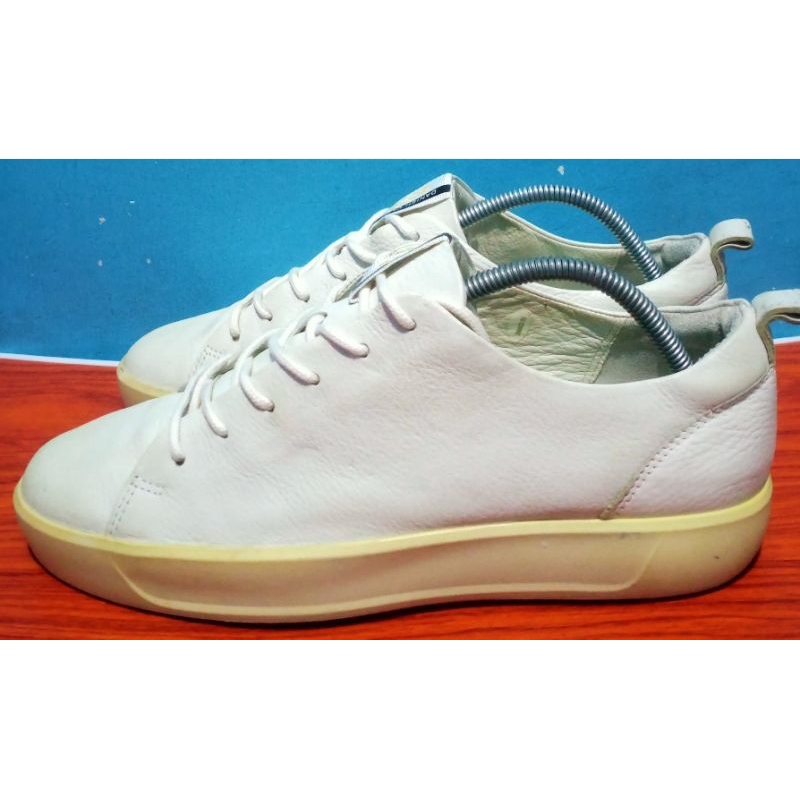 Sepatu pria kulit ECCO putih tulang original