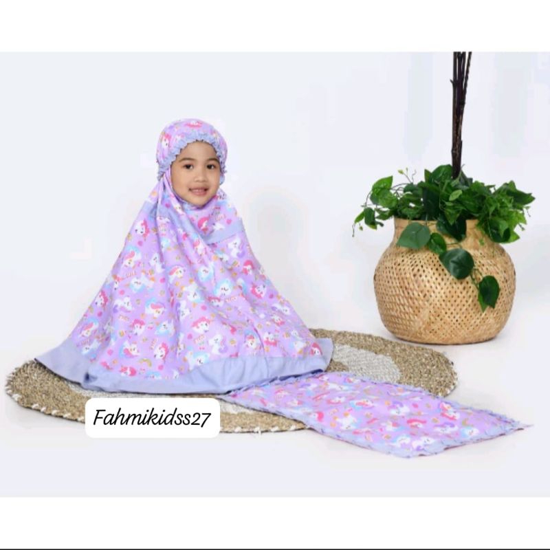 Set mukena anak dan sajadah karakter usia 2-10 tahun