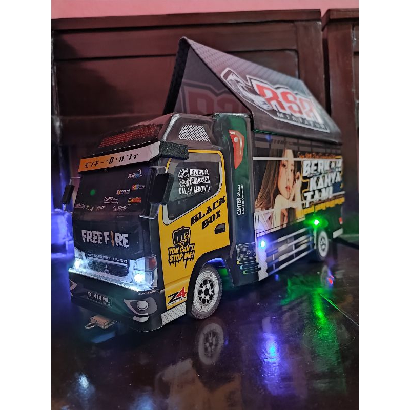 Miniatur Truk Oleng BERKAH KARYA TANI Ukuran P30 Variasi Lampu Terpal Mainan Anak Hobi Dan Koleksi M