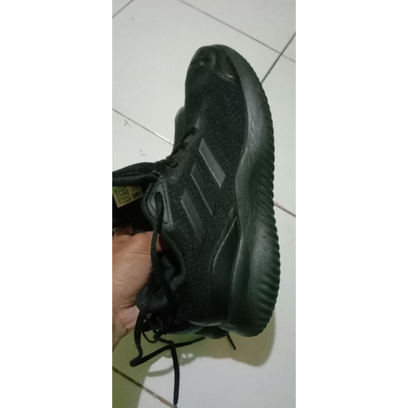 sepatu volly raning second