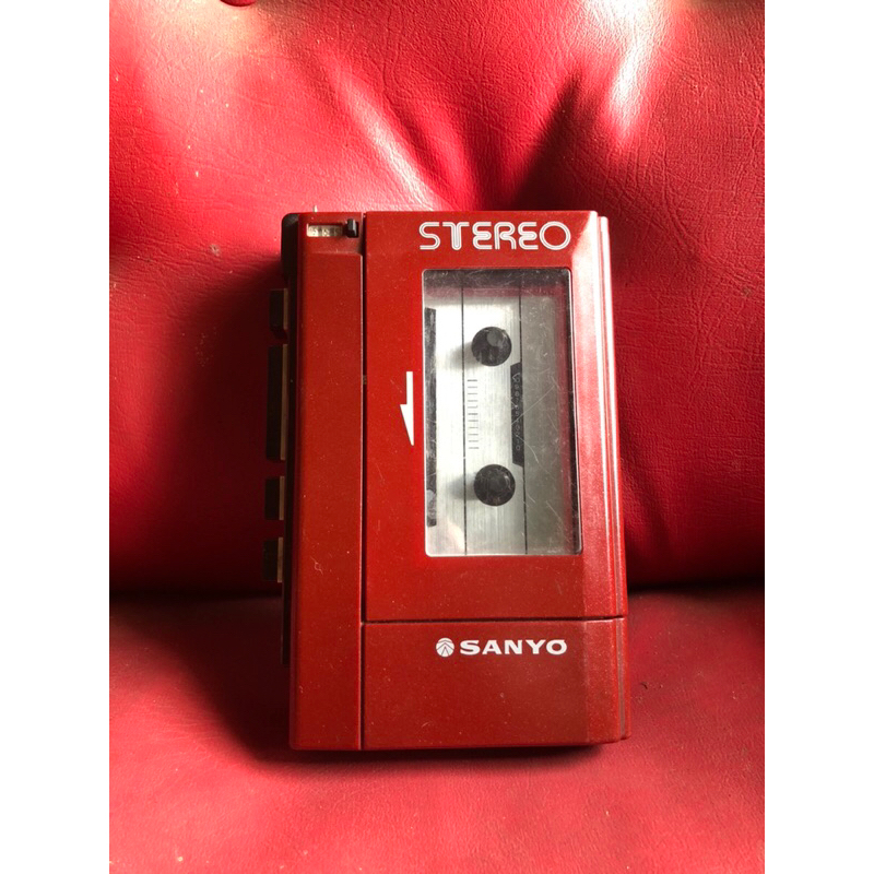 SANYO M4440 WALKMAN TAPE CASSETTE PLAYER