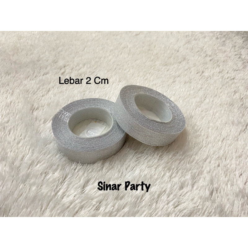 

Pita Roll Gliter Lebar 2 Cm