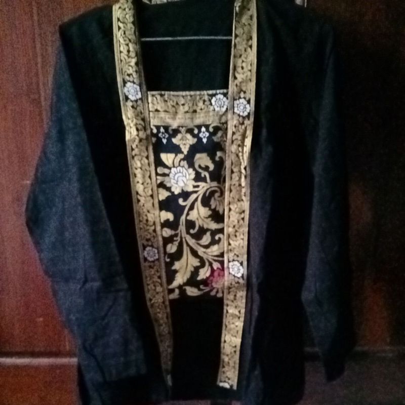 kebaya kutu baru hitam