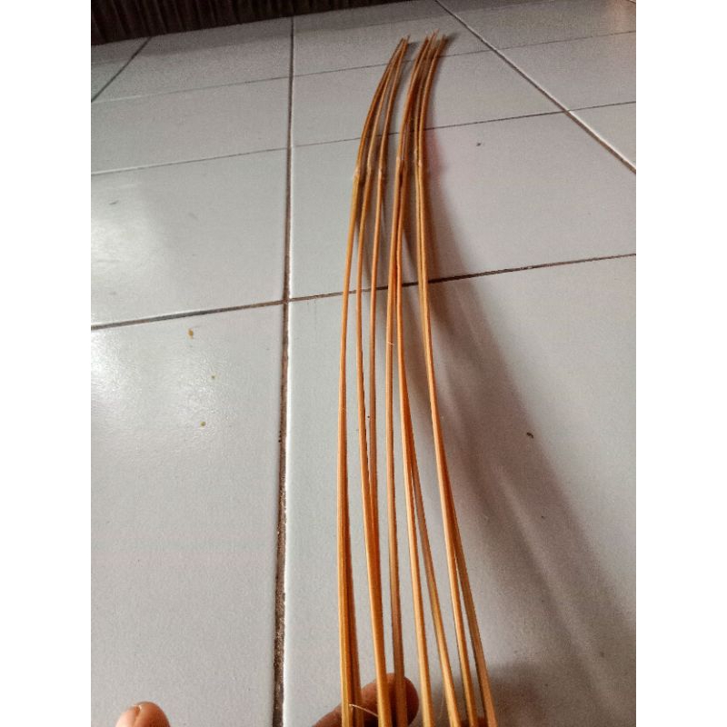 bambu hitam bahan layangan papiran ukuran 90 isi 9 pcs / bahan layangan setengah jadi