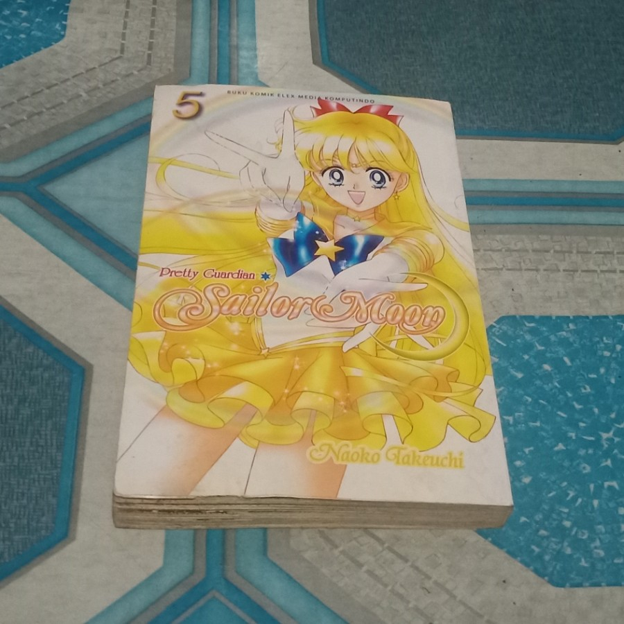 Bursa Komik 2nd Sailormoon Deluxe