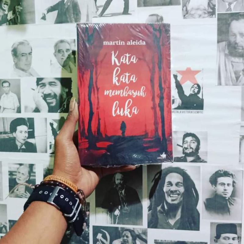 Martin Aleida Tanah Air yang Hilang | Kata-kata Membasuh Luka | Tuhan Menangis, Terluka | Romantisme