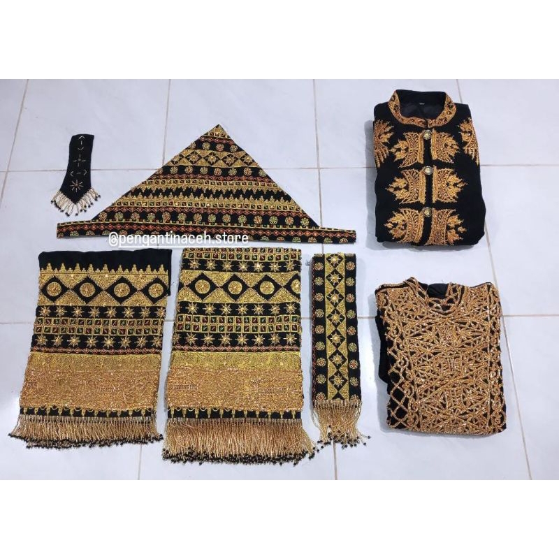 SATU SET BAJU PENGANTIN ADAT ACEH/PAKAIAN ADATA ACEH SET