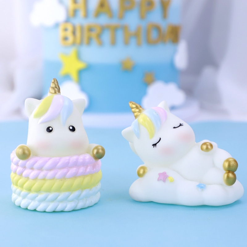 Topper Kue Desain Unicorn Pelangi dan Unicorn Tidur / Figure Unicorn Pelangi dan Tidur