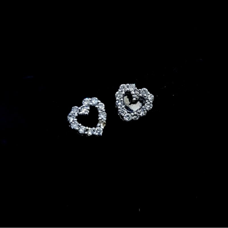 Anting Emas putih 17K wanita Berlian