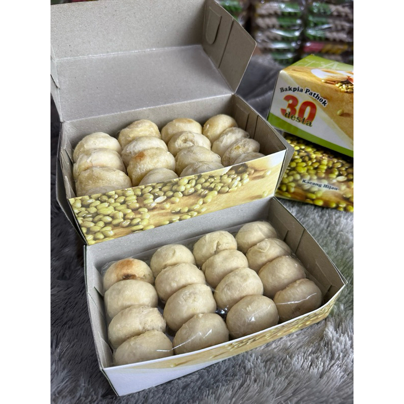 

paket bundling bakpia isi 16(2 box)