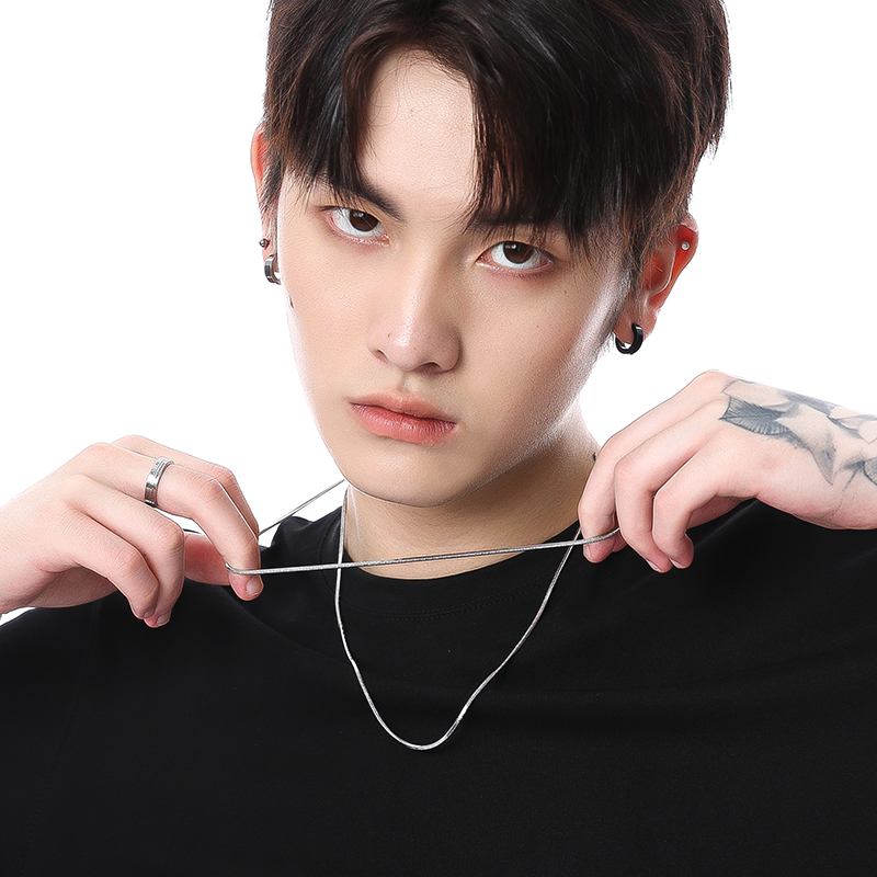 Kalung Titanium Pria Silver Perak Emas Putih Anti Karat Cowok Cewek Wanita Keren Silver Stainless St