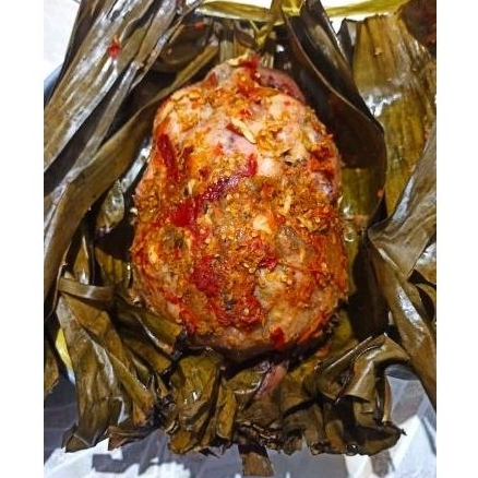 

Ayam panggang (Ayam songkem) khas Madura