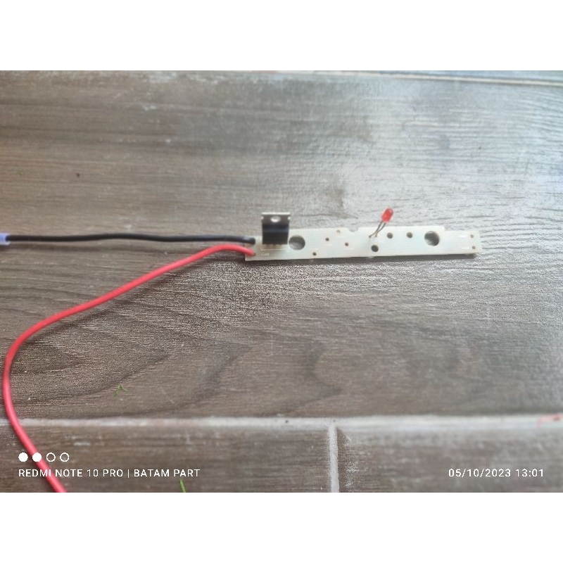 Modul driver untuk baterei ke panel tenaga Surya 12 Volt charger auto 5 - 10 ampere