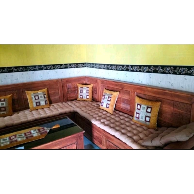Alas Duduk Set Kursi Kayu Pojok Motif Ulir