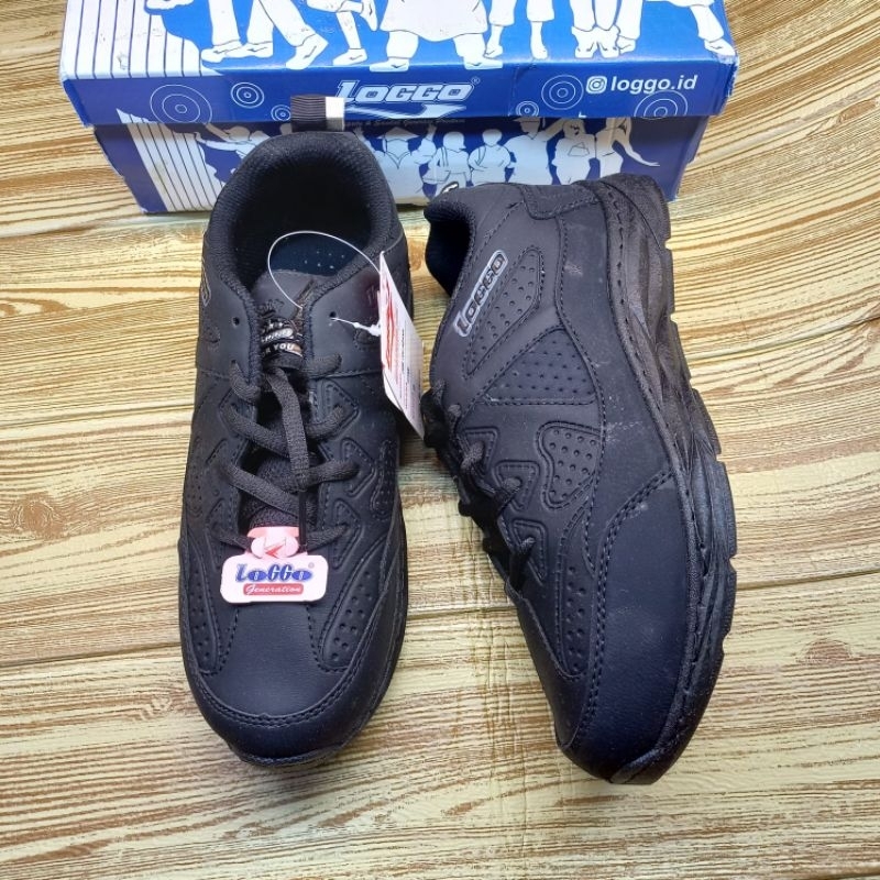 sepatu anak sekolah loggo