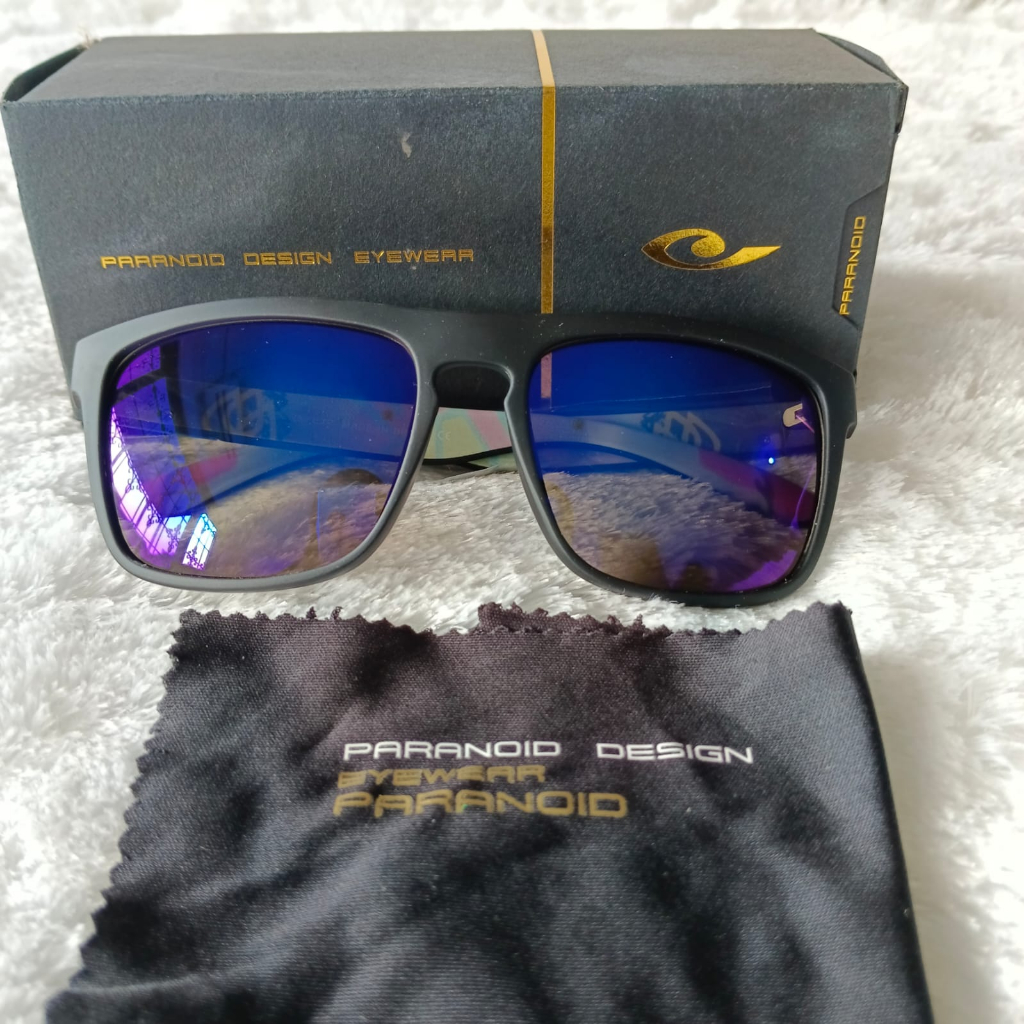 Kacamata Paranoid Design