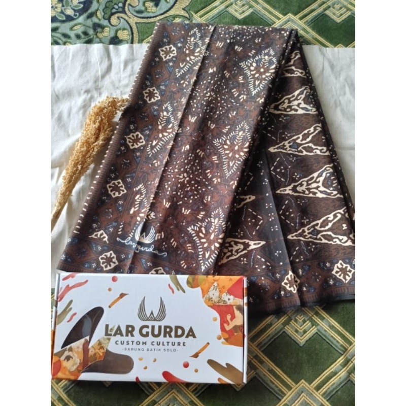 Sarung batik Lar Gurda Kesikan Series Original Lar Gurda