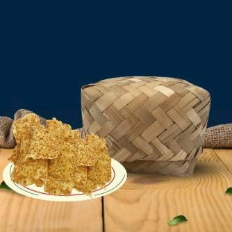 

Keripik Tempe Besek 25 pcs Oleh-Oleh Khas Trenggalek