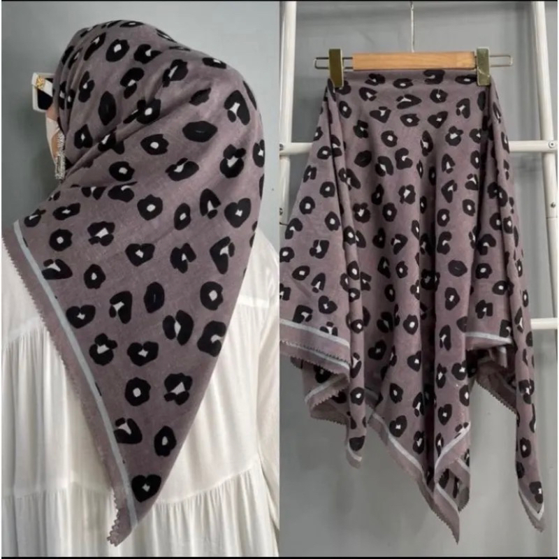 Hijab Segiempat Voal motif Leopard VanillaHijab Jilbab kerudung Voal Premium
