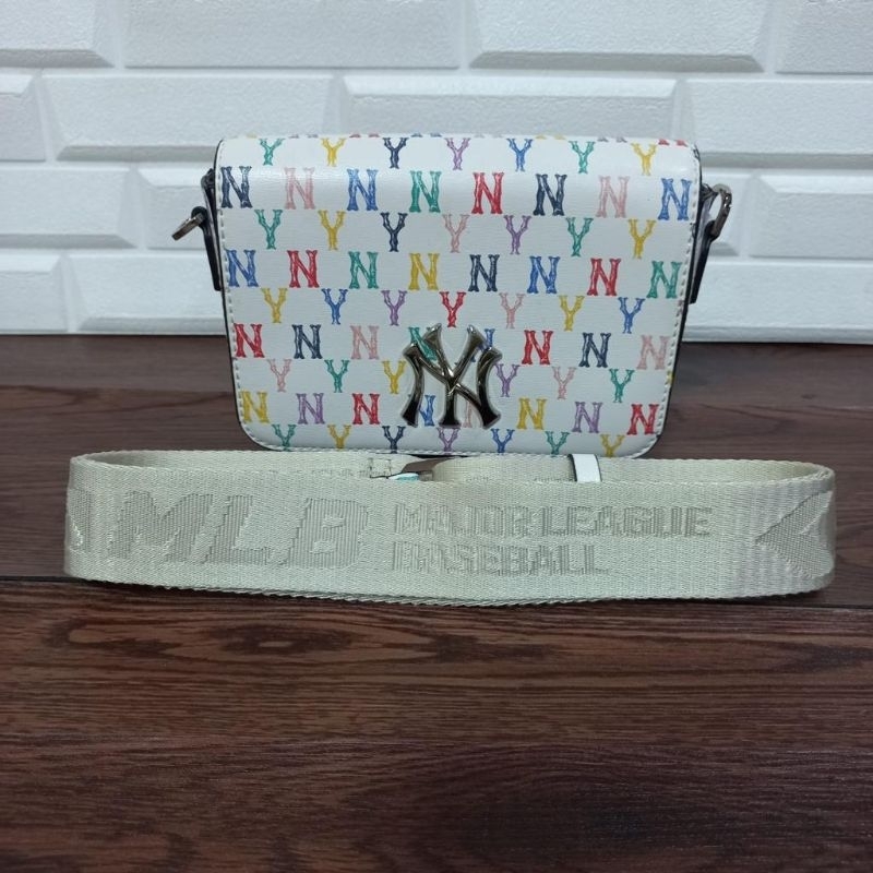 Tas MLB Authentic Rainbow Hoodie Yaaankeees Preloved