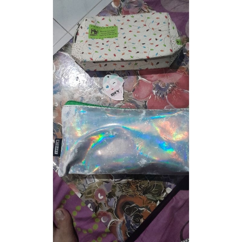 

tempat pensil