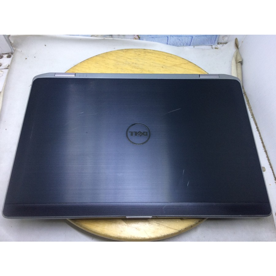 DELL LATITUDE E6530 I5 3230M 6GB RAM 320GB DVD NUMPAD MULUS MURAH GOOD