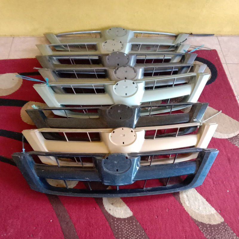 grill Innova 2005-2007 original