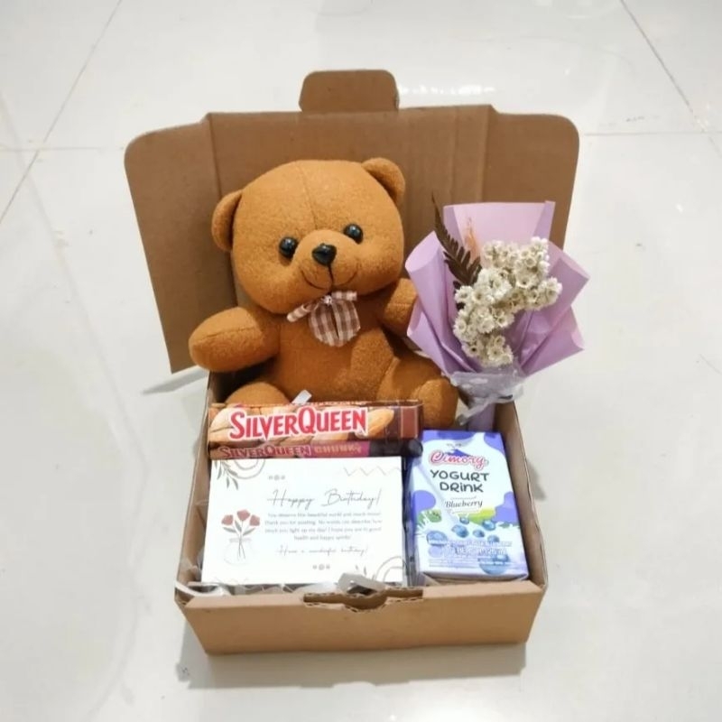 

Hampers Box Ulang Tahun| Hadiah ulang tahun| Hampers box Boneka