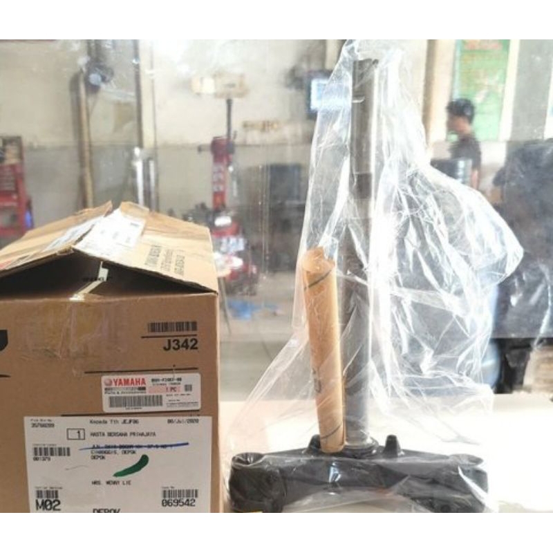 Segitiga Bawah T Stang Original Genuine Yamaha All new Nmax 155 / B6H-F2403-00