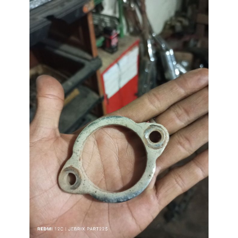 clamp leheran knalpot original scorpio z