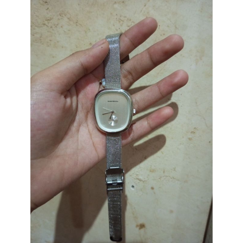 PRELOVED JAM TANGAN BERRYBENKA