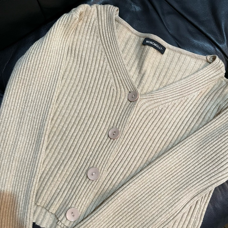 Cardigan Crop Monomolly (Preloved)