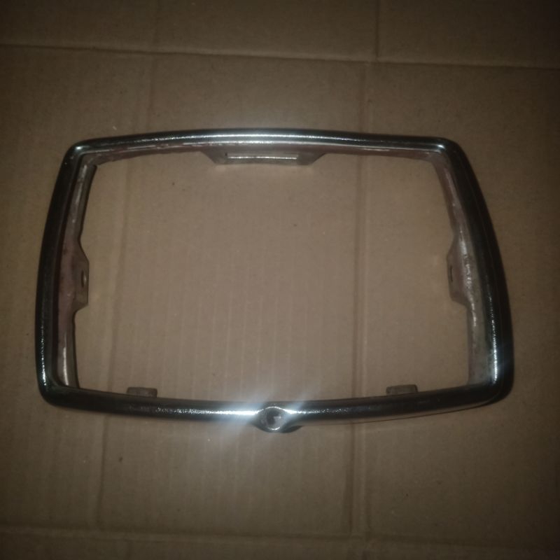 CINCIN RING LAMPU DEPAN SUZUKI RC100 RC80 CINCIN RING LAMPU DEPAN SUZUKI RC100 RC80