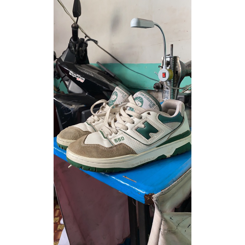 New Balance 550 Preloved