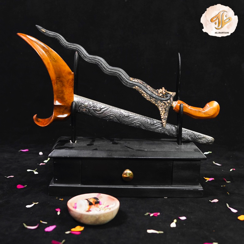 Keris Nogo Sosro Kamarogan Kinatah Perak Sepuh Mas