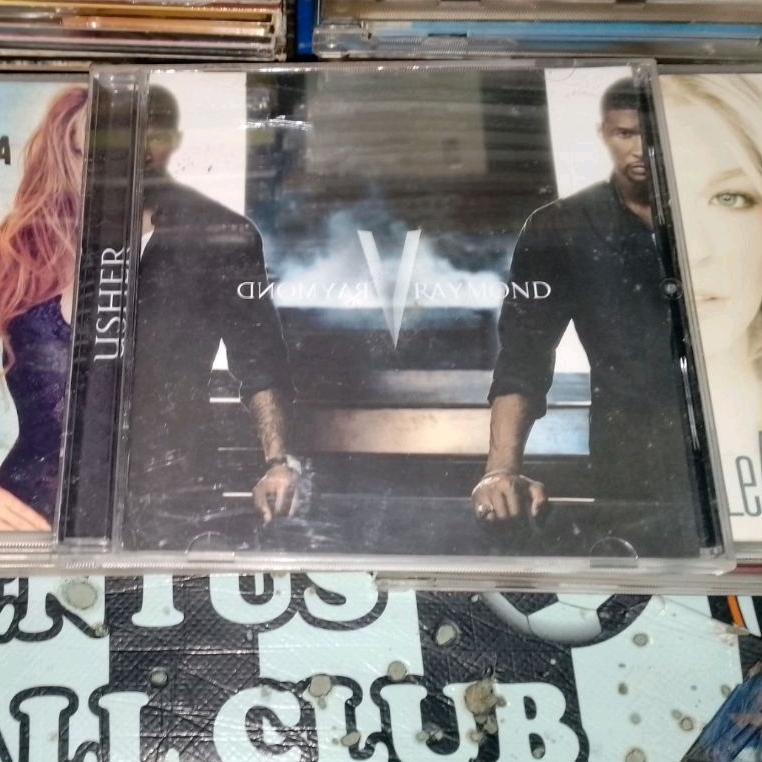 CD musik:Usher-Raymond