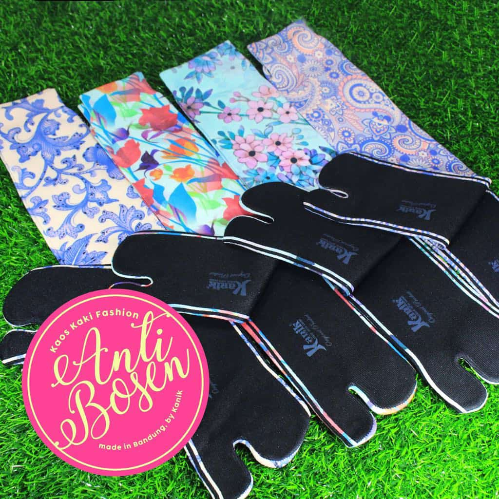 Kaos Kaki Motif Printing Kanik Anti Bosen