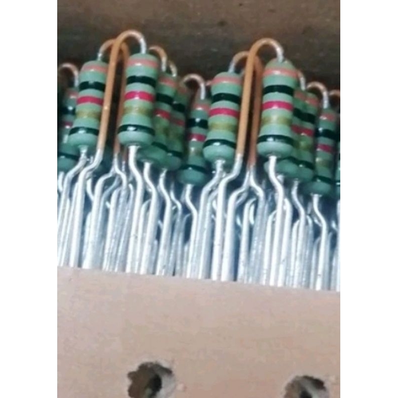RESISTOR 3K1 ,2 WAT ORIGINAL JAPAN..