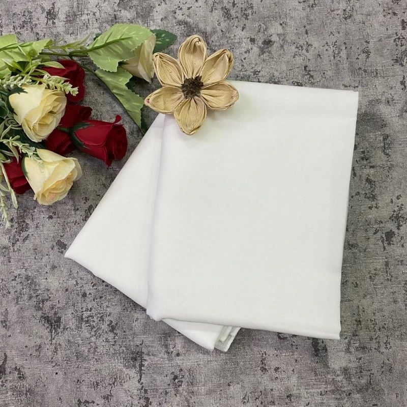 Hijab segi empat putih abu