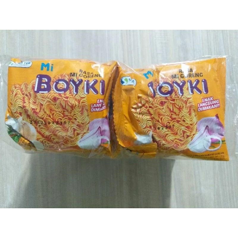 

MIE BOYKI RENCENG ISI 10 PCS / MIE GORENG BOYKI / MIE INSTANT / JAJANAN ANAK / SNACK