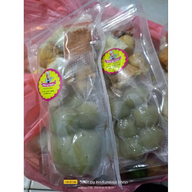 

baso aci komplit isi ayam suwir