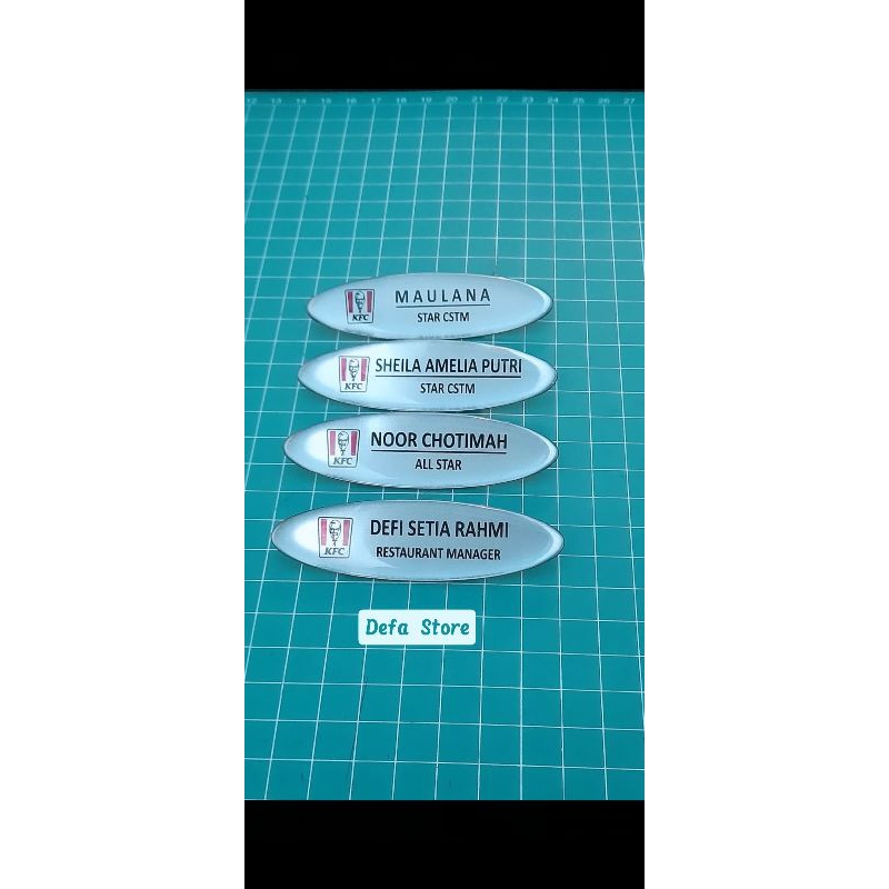 Name Tag / Papan nama KFC Oval Peniti Dan Magnet