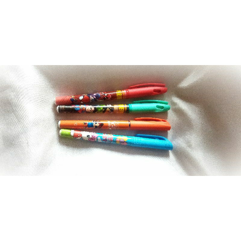 

pena tinta karakter
