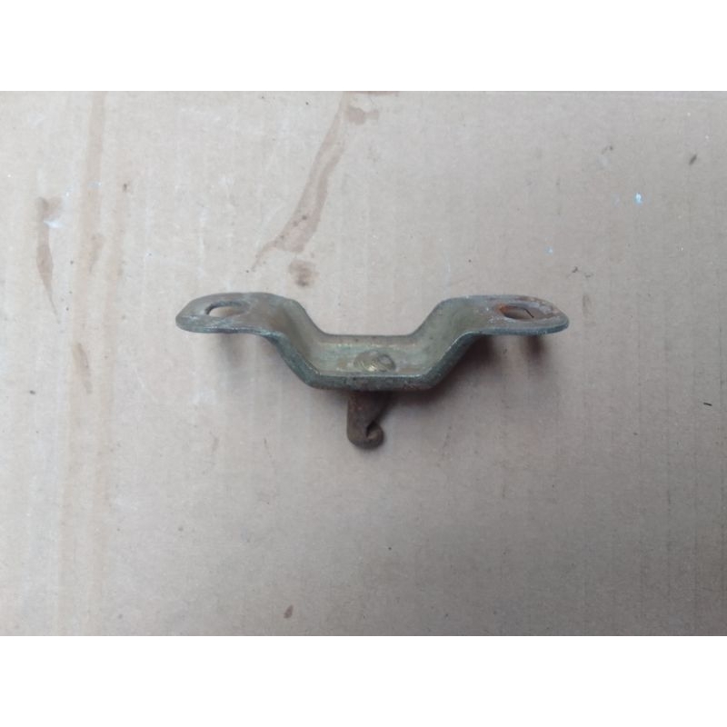 kunci jok Suzuki RC80 RC 100 Stut lawan kunci jok RC