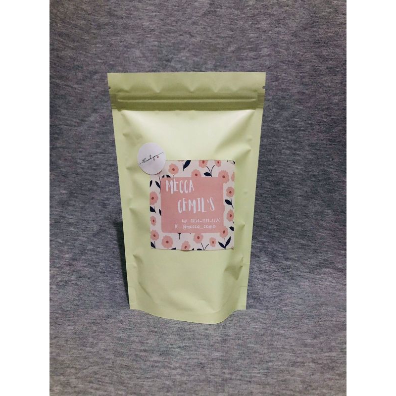 

Kerupuk Pedas Daon Jeruk 150 gram