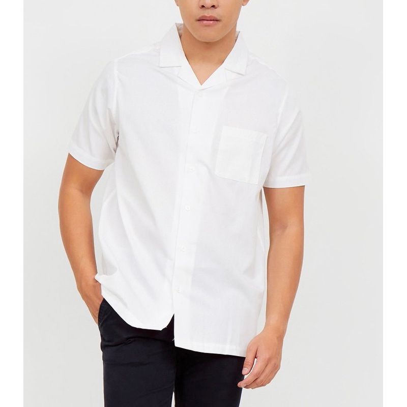 NEW PRODUK, basic colour shirt , kemeja polos lengan pendek kasual pria V neck warna putih
