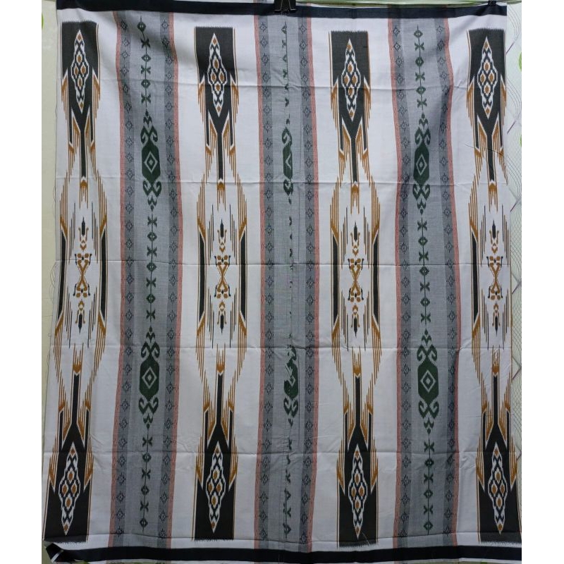 Sarung Nazheef stylish spesial warna Putih motif timbul